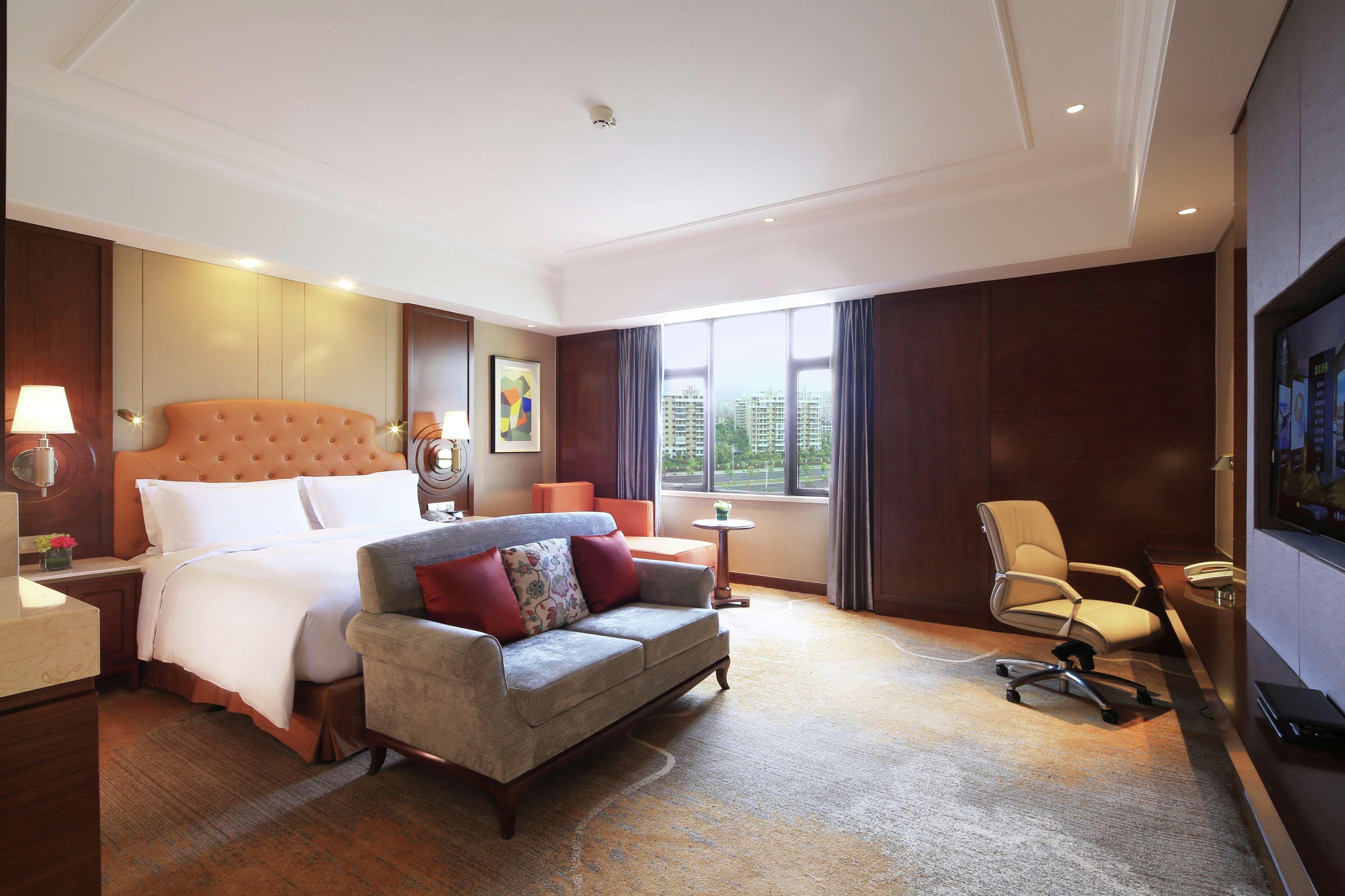 Doubletree By Hilton Ningbo - Chunxiao Otel Dış mekan fotoğraf