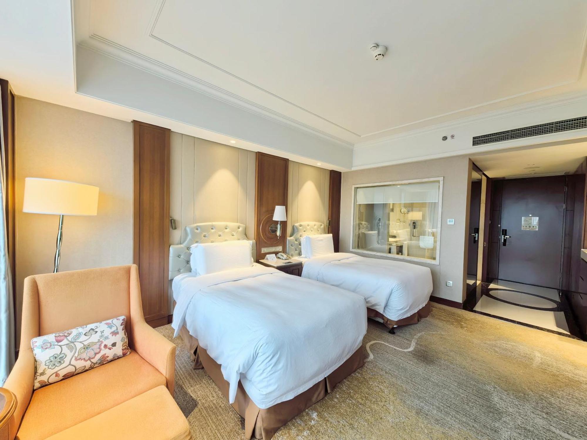 Doubletree By Hilton Ningbo - Chunxiao Otel Dış mekan fotoğraf