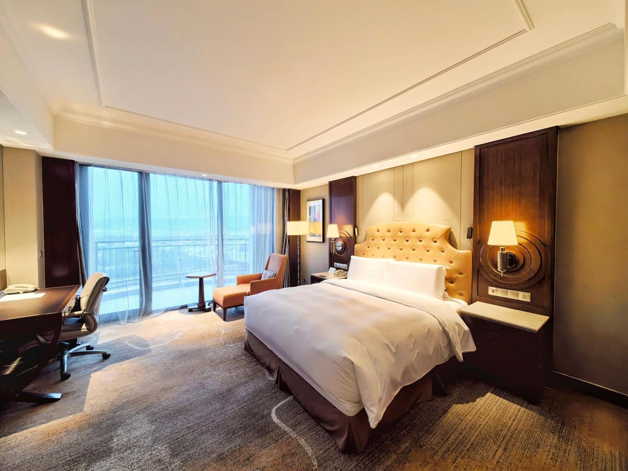 Doubletree By Hilton Ningbo - Chunxiao Otel Dış mekan fotoğraf