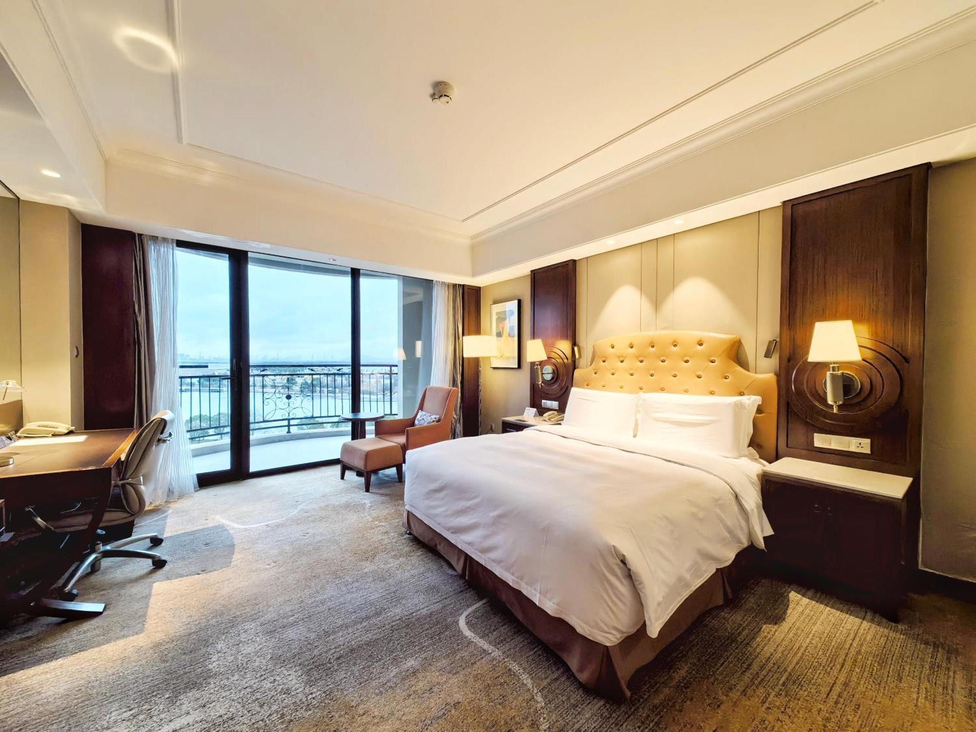 Doubletree By Hilton Ningbo - Chunxiao Otel Dış mekan fotoğraf