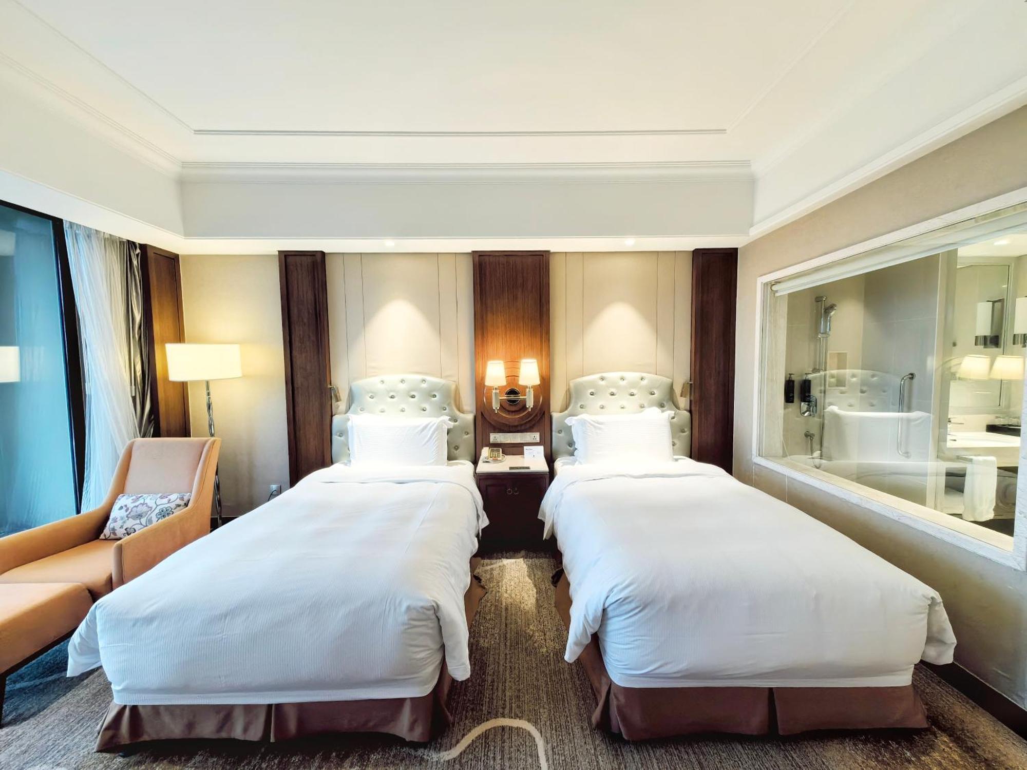 Doubletree By Hilton Ningbo - Chunxiao Otel Dış mekan fotoğraf