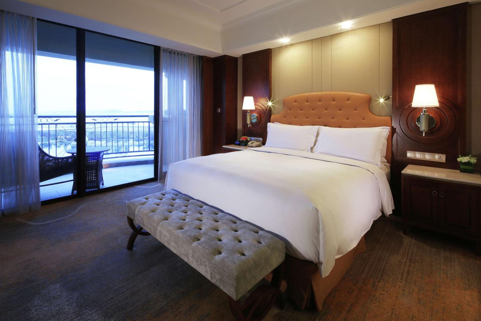 Doubletree By Hilton Ningbo - Chunxiao Otel Dış mekan fotoğraf
